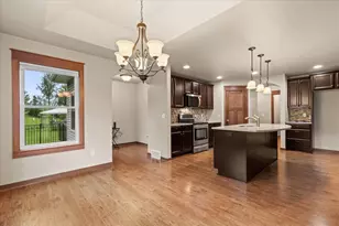 453 Western Ct, West Bend, WI 53095 - Photo 15
