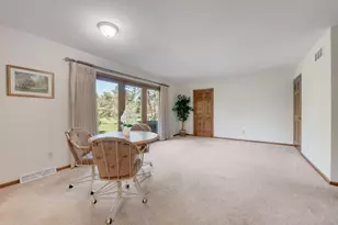 1530 W Zedler Ln, Mequon, WI 53092 - Photo 15