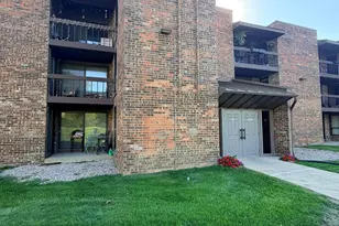 9002 W Lisbon Ave, Milwaukee, WI 53222 - Photo 3