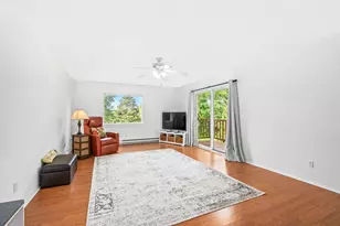 10625 N Ivy Ct, Mequon, WI 53092 - Photo 5