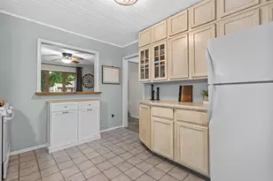 2526 S 70th St, Milwaukee, WI 53219 - Photo 9