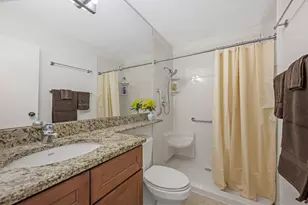 1660 N Prospect Ave, Milwaukee, WI 53202 - Photo 17