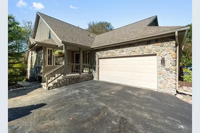 N75W13792  Appleton Ave #2A, Menomonee Falls, WI 53051 - Photo 1