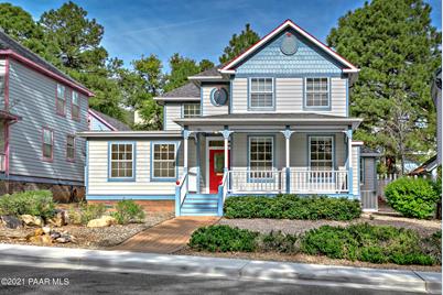 624 Coronado Avenue - Photo 1