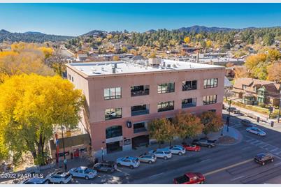 325 W Gurley Street #304 - Photo 1