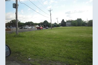 1607 Maple Road - Photo 1
