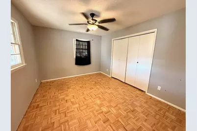 107 W Main Street, Earlville, IL 62932 - Photo 5