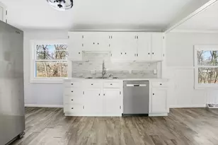 501 S 3rd St, Colona, IL 61241 - Photo 9