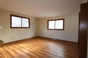 1720 E Lawn Dr, Savanna, IL 61074 - Photo 17