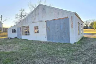 550 Old Broughton Rd, Eldorado, IL 62930 - Photo 7