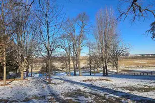 12719 Garden Plain Rd, Morrison, IL 61270 - Photo 13