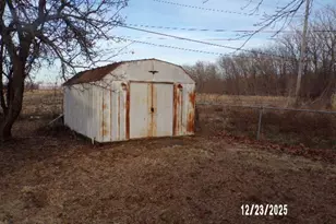 16713 10th Ave, Carbon Cliff, IL 61239 - Photo 13