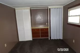 16713 10th Ave, Carbon Cliff, IL 61239 - Photo 9