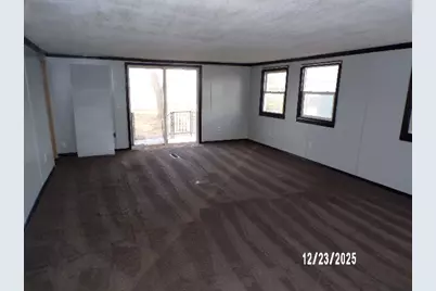 16713 10th Avenue, Carbon Cliff, IL 61239 - Photo 5