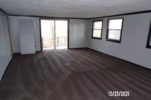 16713 10th Ave, Carbon Cliff, IL 61239 - Photo 5