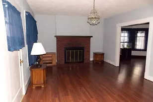 109 S Broadway St, Hoffman, IL 62250 - Photo 5