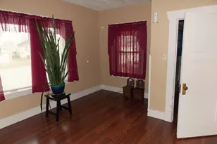 109 S Broadway St, Hoffman, IL 62250 - Photo 11