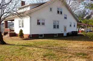 109 S Broadway St, Hoffman, IL 62250 - Photo 3