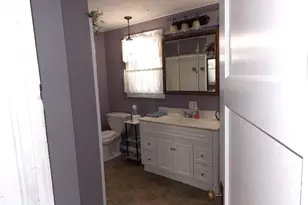 109 S Broadway St, Hoffman, IL 62250 - Photo 13