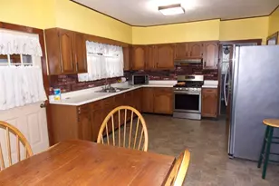 109 S Broadway St, Hoffman, IL 62250 - Photo 7