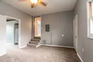 407 E Milster St, Earlville, IL 62932 - Photo 17