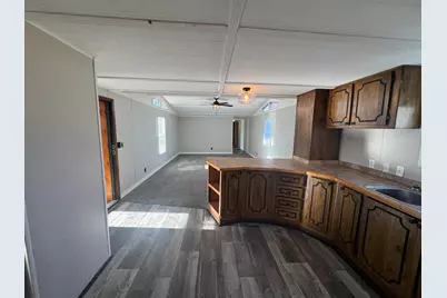 409 W 9th Street, Sandoval, IL 62882 - Photo 9