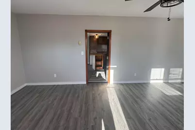 409 W 9th Street, Sandoval, IL 62882 - Photo 3