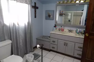 832 W Raymond Street W, Harrisburg, IL 62946 - Photo 19