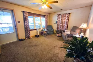 105 S Watkins Street E, Cisne, IL 62823 - Photo 9