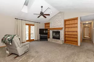 720 Hickory Dr, Geneseo, IL 61254 - Photo 19