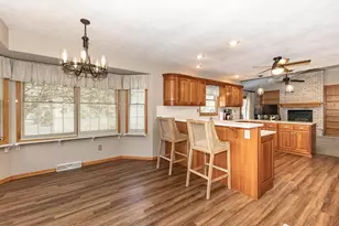 720 Hickory Dr, Geneseo, IL 61254 - Photo 17