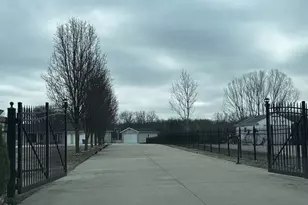 5942 E Houston Rd, Chicago, IL 62898 - Photo 5