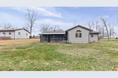 105 Hickory Grove Road, Salem, IL 62881 - Photo 5