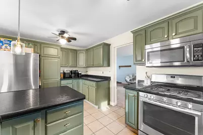 139 N Stewart St Street, Geneseo, IL 61254 - Photo 3