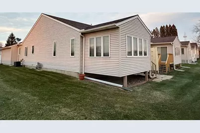 2610 38th Street #1, Moline, IL 61265 - Photo 3