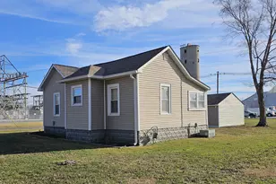 803 S Maple St, Salem, IL 62881 - Photo 5