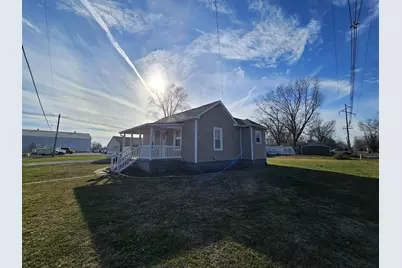 803 S Maple Street, Salem, IL 62881 - Photo 3