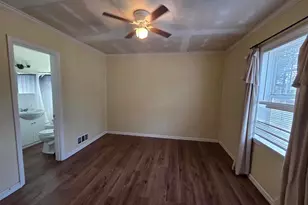 710 S Main St, Harrisburg, IL 62946 - Photo 9