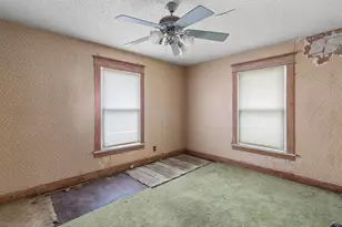 1721 28th St, Rock Island, IL 61201 - Photo 17