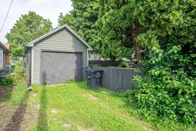1721 28th Street, Rock Island, IL 61201 - Photo 5