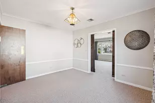 414 S Henry St, Geneseo, IL 61254 - Photo 9