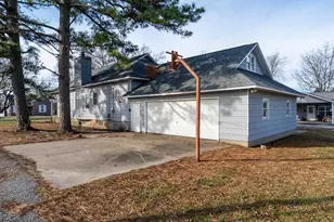 1103 N Monroe St, Marion, IL 62959 - Photo 3