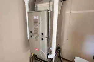 458 W Maple St, Nashville, IL 62263 - Photo 23