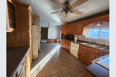 458 W Maple Street, Nashville, IL 62263 - Photo 13