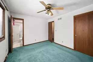 8412 10th St W, Rock Island, IL 61201 - Photo 23