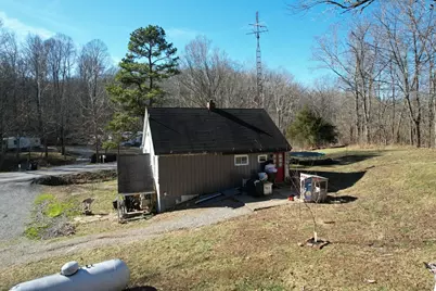 342 Bassett Road, Elizabethtown, IL 62931 - Photo 9