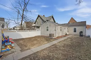 1532 30th St, Rock Island, IL 61201 - Photo 17