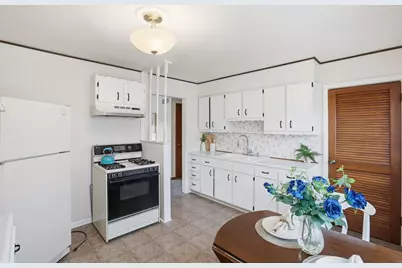 315 20th Avenue W, Milan, IL 61264 - Photo 5