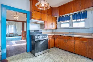 1320 11th St, Rock Island, IL 61201 - Photo 7