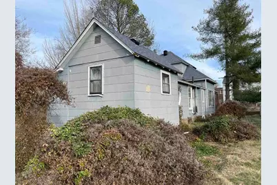 209 S 16th Street, Herrin, IL 62948 - Photo 3